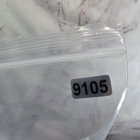 Foxcroft Shirt Womens 12 Large Pink Button Up Wrinkle Free Shaped Non Iron - Picture 11 of 13